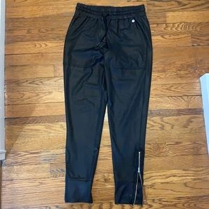 Gottex Black polyester/spandex jogger-looks leather but feels like workout pants